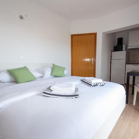 Charming Apartments Duce Omis Bagian luar foto