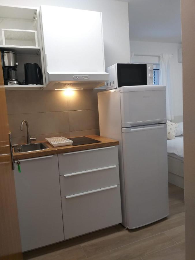 Charming Apartments Duce Omis Bagian luar foto