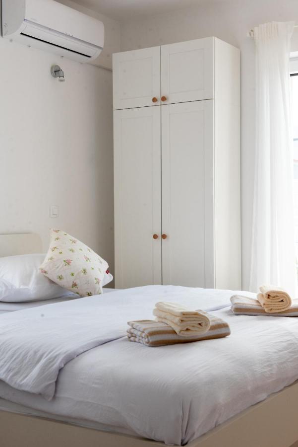 Charming Apartments Duce Omis Bagian luar foto