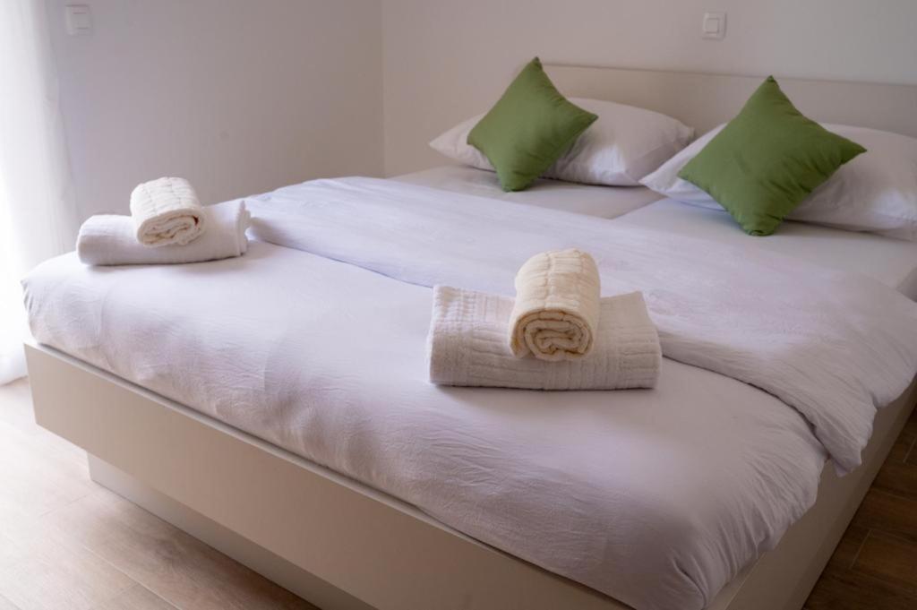 Charming Apartments Duce Omis Bagian luar foto