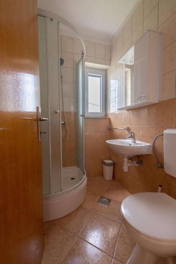 Charming Apartments Duce Omis Bagian luar foto